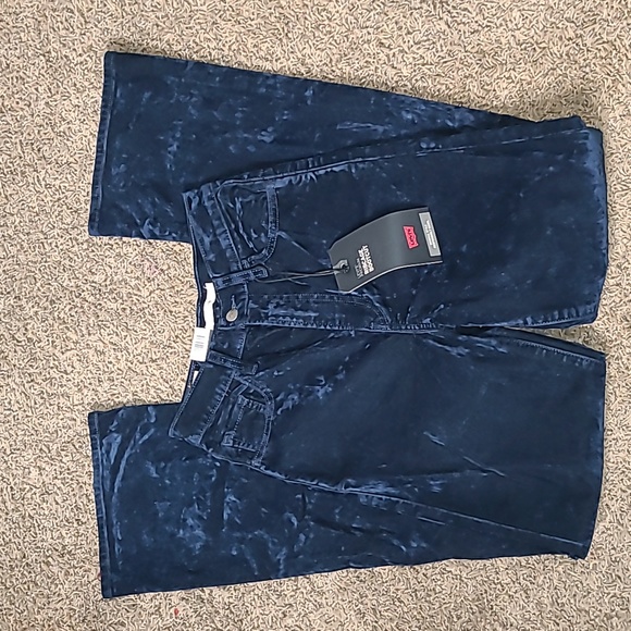 Levi Premium Blue Lush Velvet Ribcage Bootcut - Picture 1 of 13